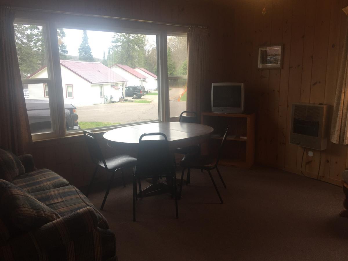 Thunder Bay Resort Llc. Phelps Экстерьер фото